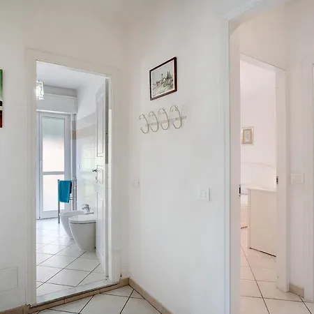 Mari_ Fior Apartment *